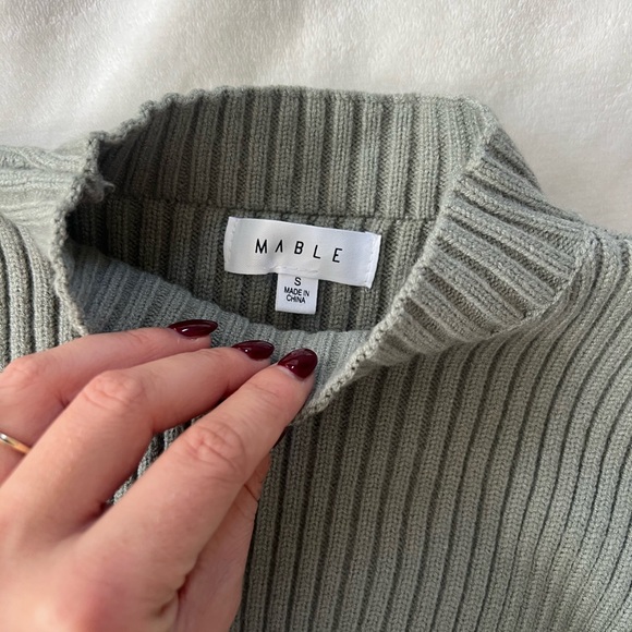 Mable | Cropped Sweater - Picture 4 of 7